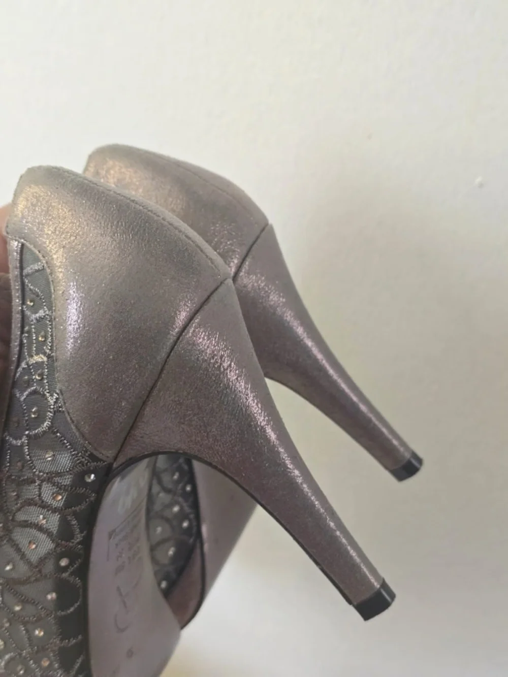 Adrianna Papell Foxy Rhinestones Mesh Gunmetal Peep-Toe Size EU 38. Dress Pumps.